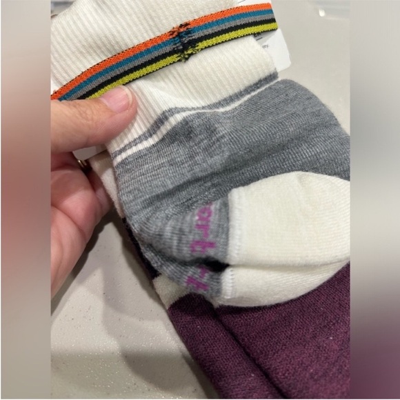 Smartwool Women's Large Snowboard OTC Socks Targeted Cushion White Purple NWT - Picture 4 of 7